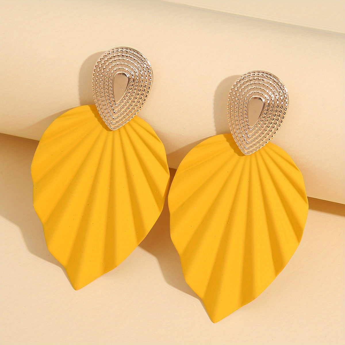 Jaune